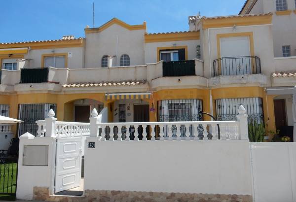 Maison de ville - A Vendre - El Raso - El Raso, Guardamar