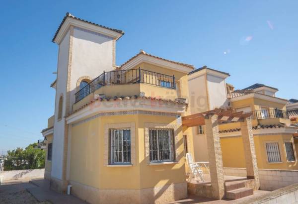 Einfamilienhaus - Gebrauchtobjekte - Guardamar del Segura - El Raso, Guardamar