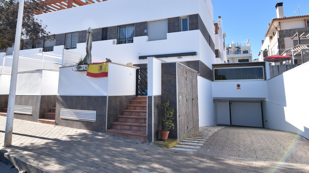 For sale: 3 bedroom house / villa in Guardamar del Segura, Costa Blanca